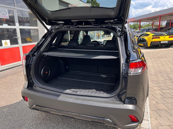 Vehicle image 6 Vehicle image 6