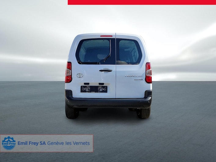 Vehicle image TOYOTA PROACE CITY