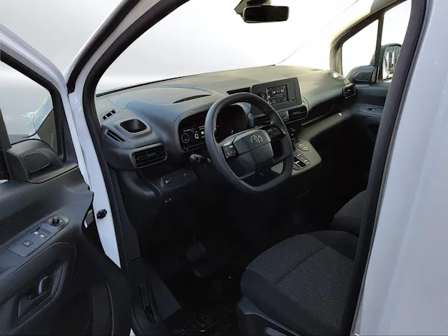 Toyota PROACE CITY Van L1 52KWh Active