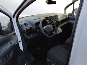 Vehicle image TOYOTA PROACE CITY Van L1 52KWh Active