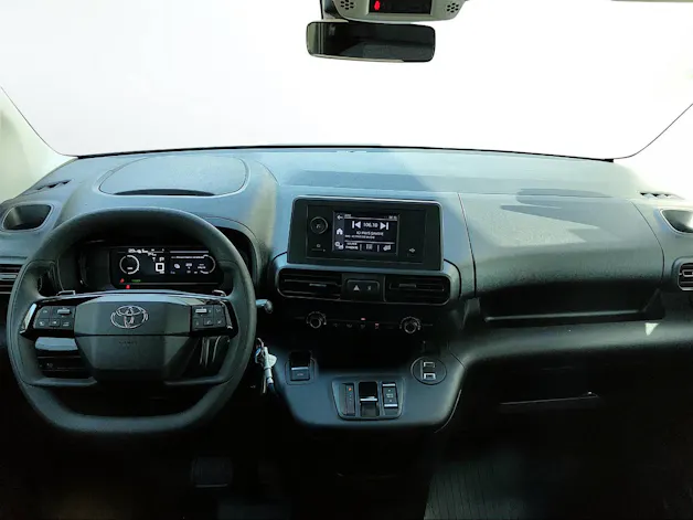 Toyota PROACE CITY Van L1 52KWh Active