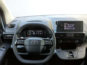 Toyota PROACE CITY Van L1 52KWh Active