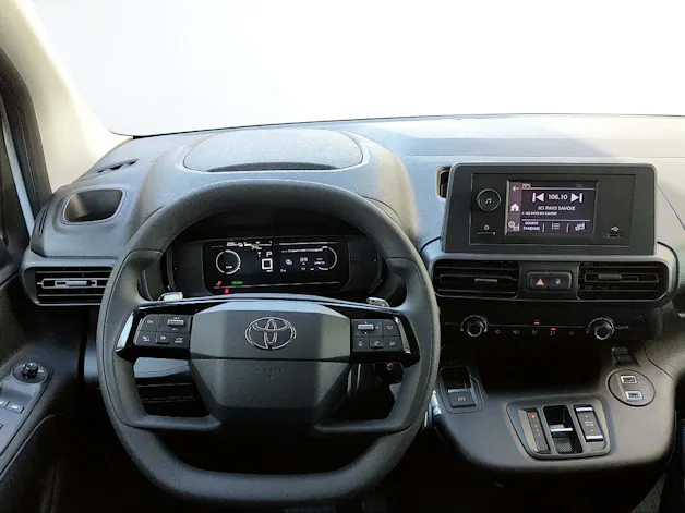 Toyota PROACE CITY Van L1 52KWh Active