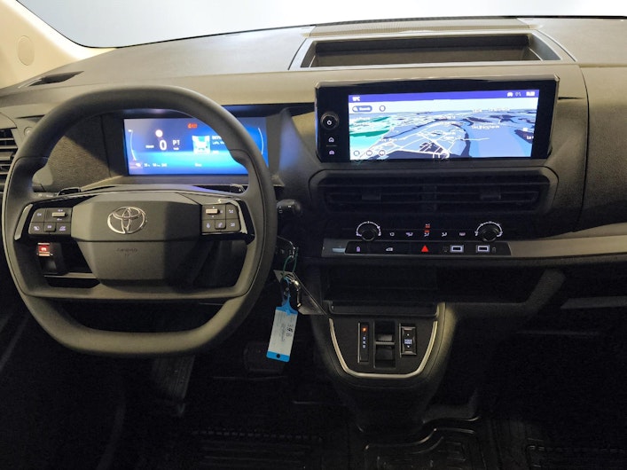 Vehicle image TOYOTA PROACE