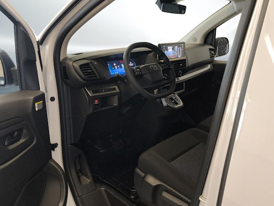 Vehicle image 10 Vehicle image 10