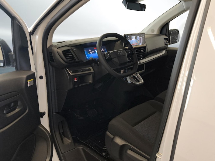 Vehicle image TOYOTA PROACE