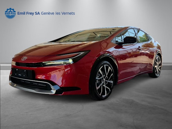 First vehicle image
