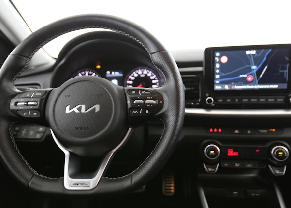 Vehicle image 4 Vehicle image 4