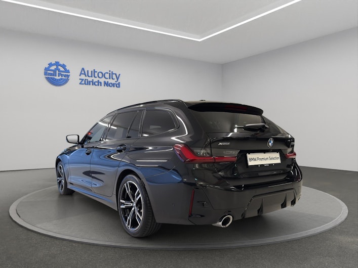 Vehicle image BMW 3 SERIES