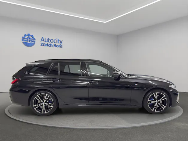 BMW 330d xDrive 48V Touring