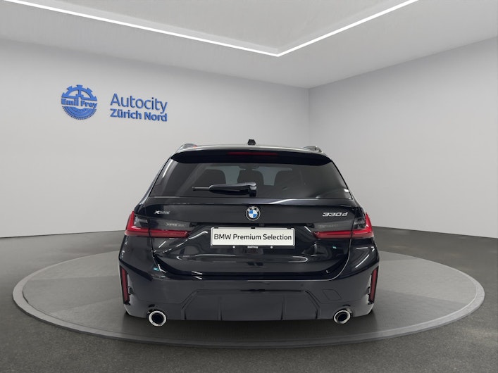 Vehicle image BMW 3 SERIES