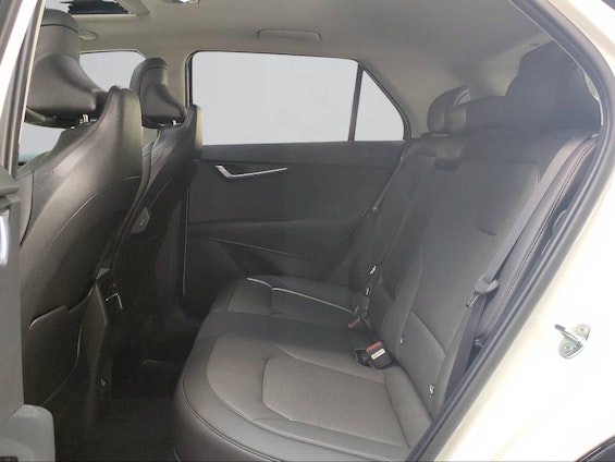 Vehicle image 8 Vehicle image 8