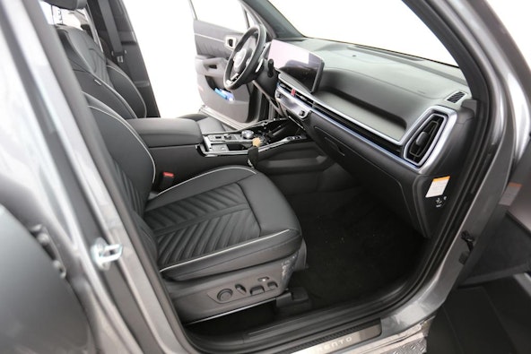 Vehicle image 5 Vehicle image 5