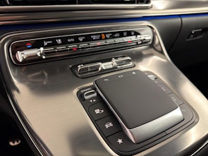 Vehicle image MERCEDES-BENZ V 300 d Swiss Ed. lang 4matic Van