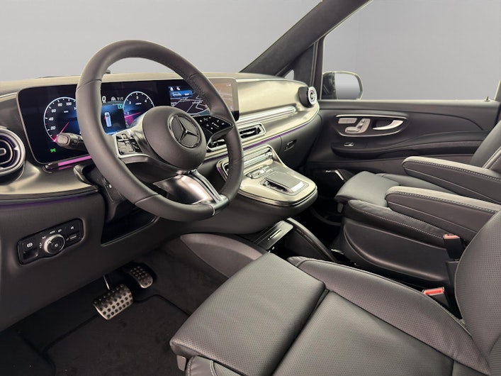 Vehicle image MERCEDES-BENZ V-CLASS