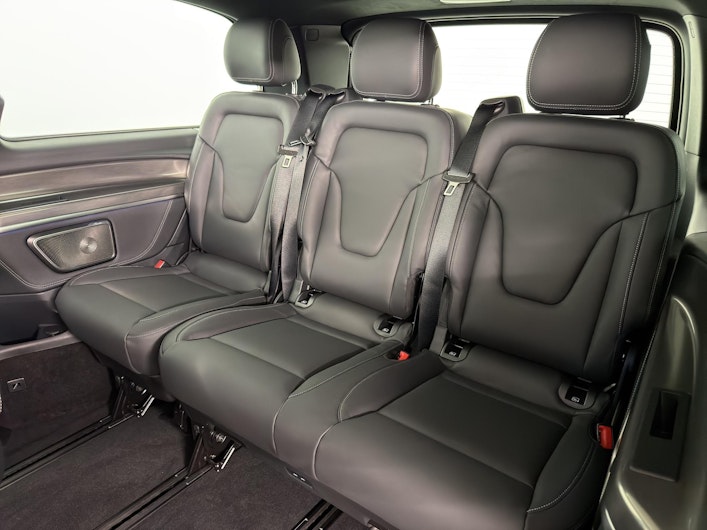 Vehicle image MERCEDES-BENZ V-CLASS