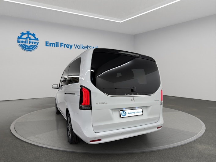 Vehicle image MERCEDES-BENZ V 250