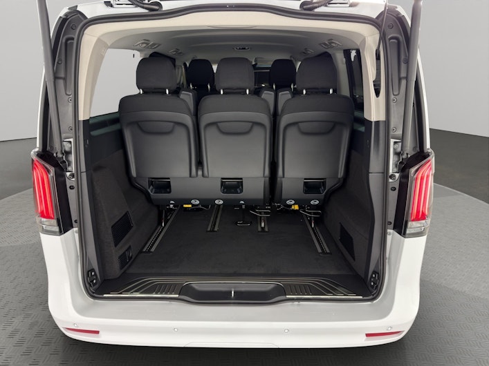 Vehicle image MERCEDES-BENZ V 250