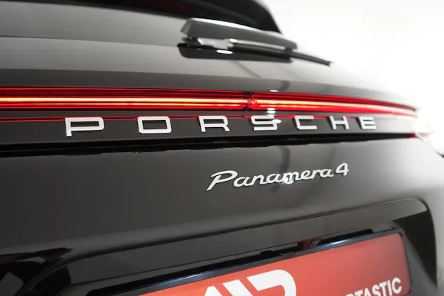 Porsche Panamera Sport Turismo 3.0 V6 4
