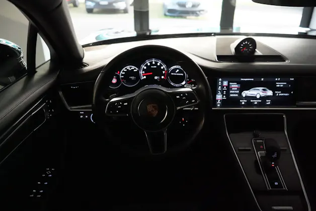 Porsche Panamera Sport Turismo 3.0 V6 4