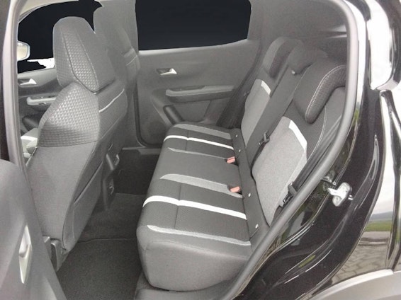 Vehicle image 5 Vehicle image 5