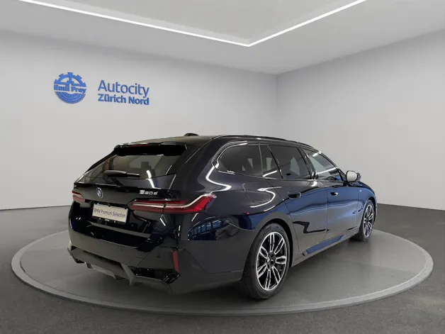 BMW 520d xDrive 48V Touring