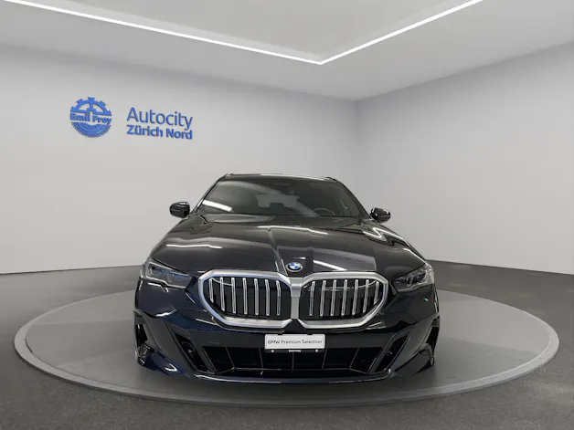 BMW 520d xDrive 48V Touring