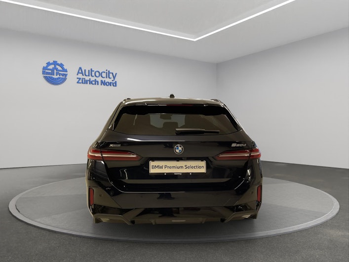 Vehicle image BMW 5 SERIES