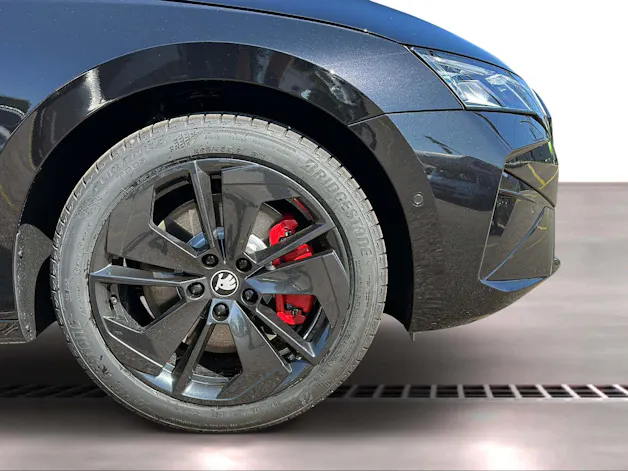 SKODA Octavia Combi 2.0 TSI DSG RS