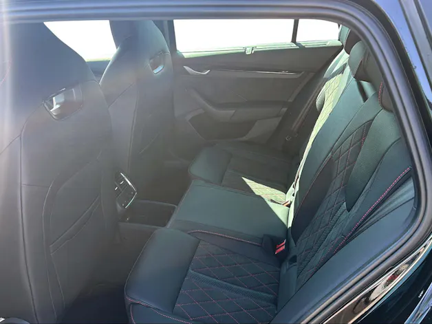 SKODA Octavia Combi 2.0 TSI DSG RS
