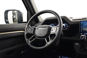 Vehicle image LAND ROVER Defender 110 3.0 D I6 300 X-Dynamic HSE