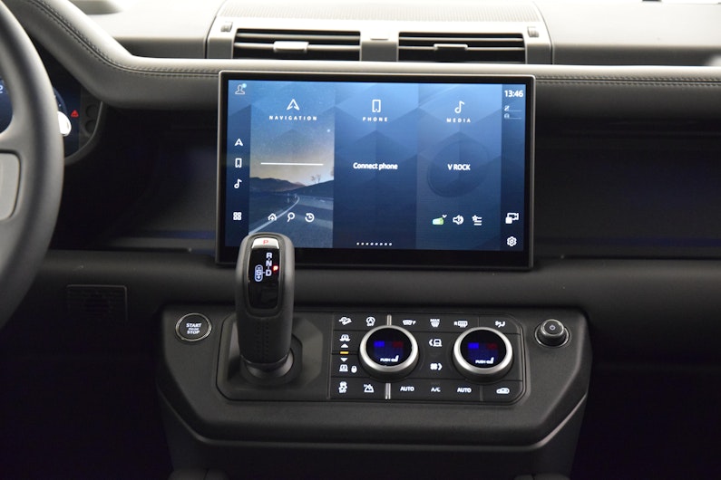 Vehicle image LAND ROVER DEFENDER