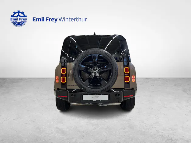 Land Rover Defender 110 3.0 D I6 300 X-Dynamic HSE