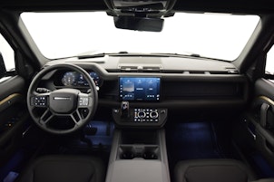 Vehicle image LAND ROVER Defender 110 3.0 D I6 300 X-Dynamic HSE