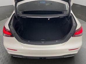 Vehicle image MERCEDES-BENZ E 220 d AMG Line 4matic