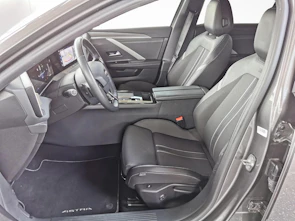 Fahrzeugbild OPEL Astra Sports Tourer 1.6 T PHEV 180 Swiss Plus