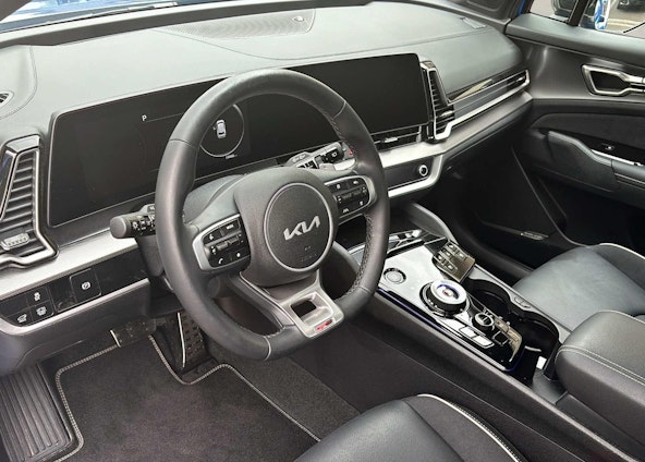 Vehicle image 6 Vehicle image 6