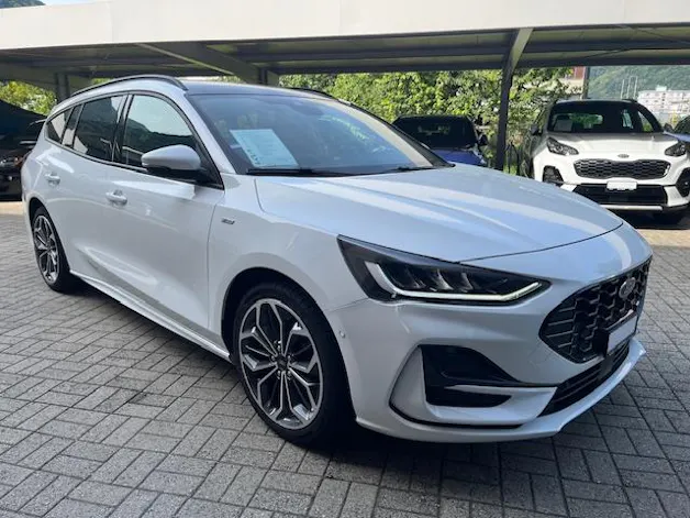 Ford Focus Station Wagon 1.0i EcoB Hybrid 155 ST-Line