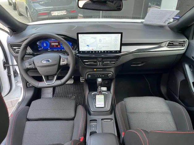 Ford Focus Station Wagon 1.0i EcoB Hybrid 155 ST-Line