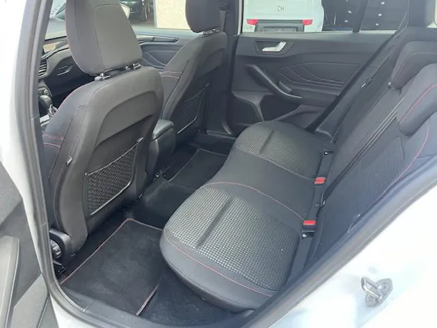 Ford Focus Station Wagon 1.0i EcoB Hybrid 155 ST-Line