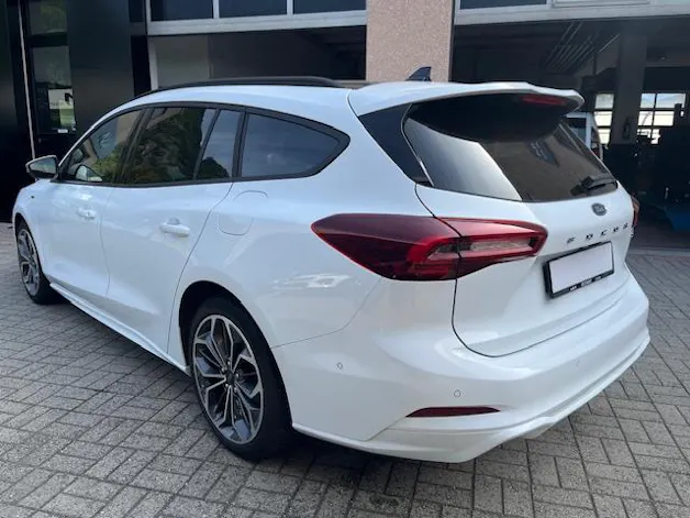 Ford Focus Station Wagon 1.0i EcoB Hybrid 155 ST-Line