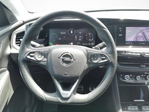 https://vehicle.imgix.net/3914574/ae90d3c0-eb14-4bc2-92ae-c8618347680c.jpg