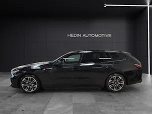 BMW 520d xDrive Touring/Attraktiven Leasingzinssatz ab 1,9 % bei Abschluss einer BMW Fahrzeugversicherung.
