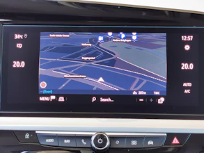 https://vehicle.imgix.net/3914594/46fa260a-8b79-407a-b0c0-210fce2ebe3e.jpg