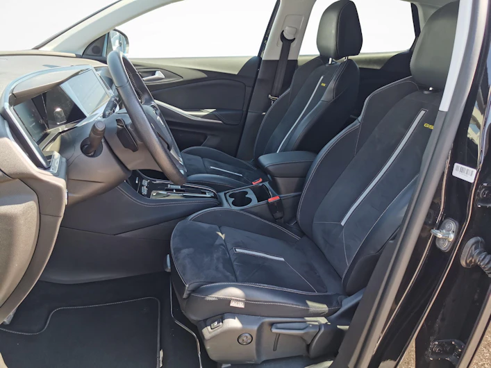 Fahrzeugbild OPEL GRANDLAND