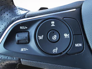 Fahrzeugbild OPEL Grandland 1.6 T PHEV GSE
