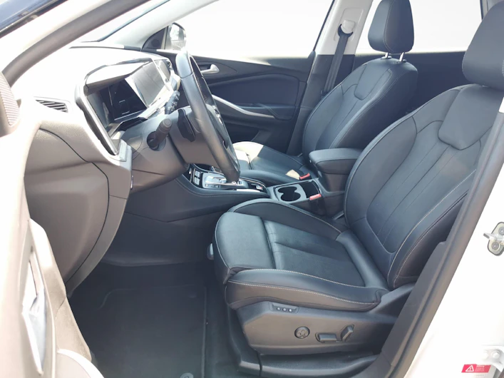 Fahrzeugbild OPEL GRANDLAND