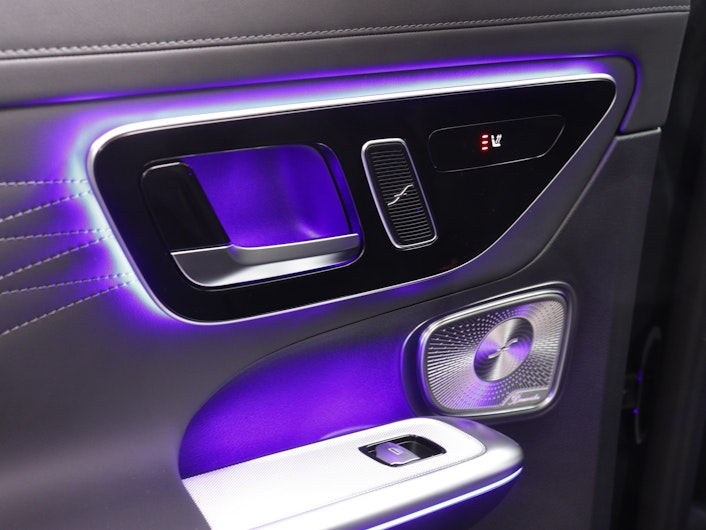 Vehicle image MERCEDES-BENZ GLC 200