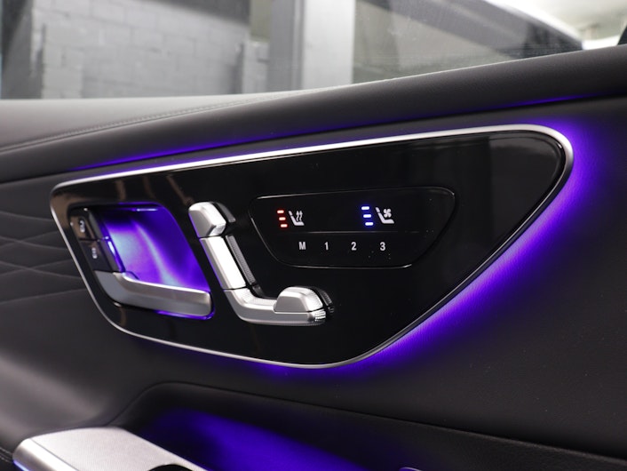 Vehicle image MERCEDES-BENZ GLC 200