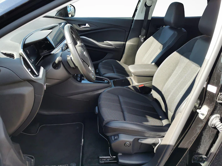 Fahrzeugbild OPEL GRANDLAND